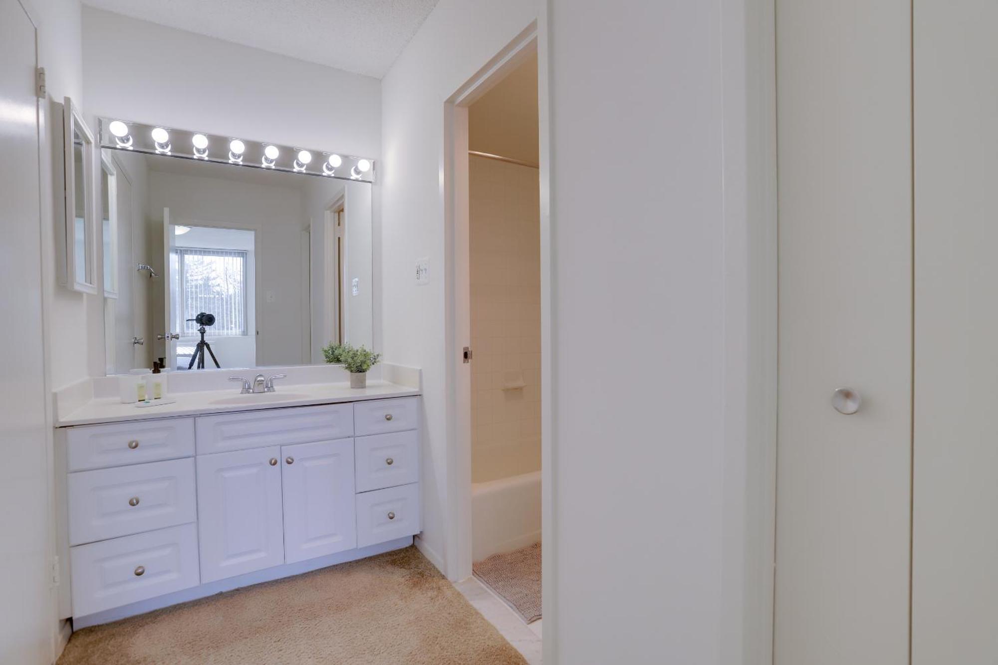 Spacious 2 Bedrooms Apt @Crystal City With Gym Arlington Luaran gambar