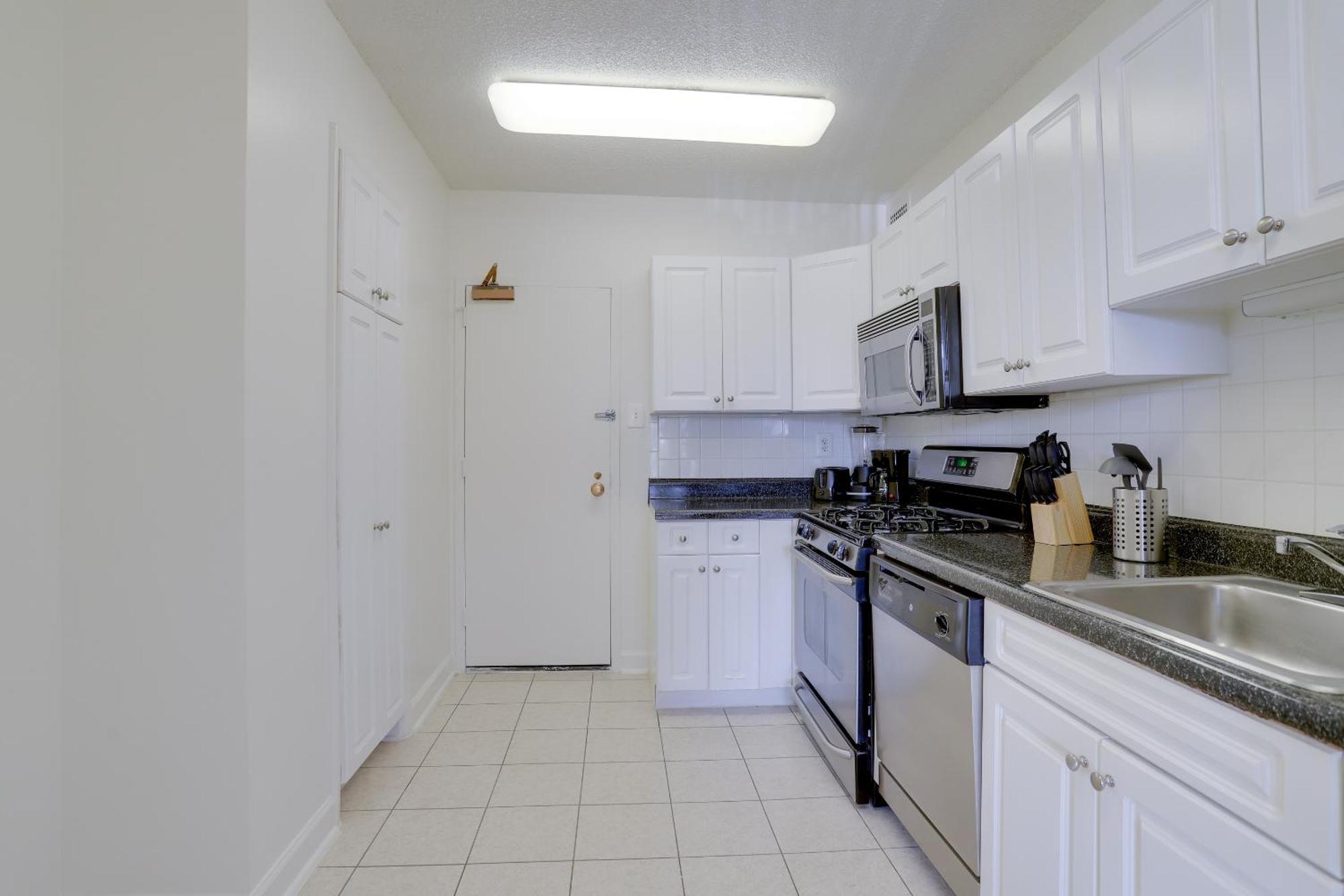 Spacious 2 Bedrooms Apt @Crystal City With Gym Arlington Luaran gambar